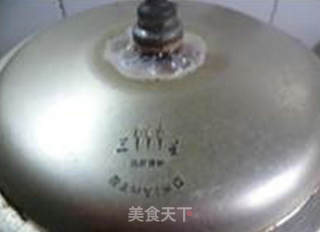 生菜皮蛋大米粥的做法步骤：9