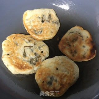 韭菜馅饼的做法步骤：7