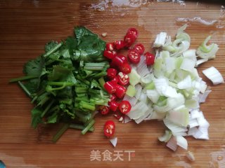 双芽清煮千张的做法步骤：3
