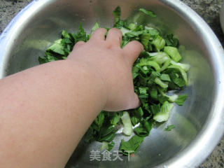 红椒鸡胸肉炒手捏菜的做法步骤：4