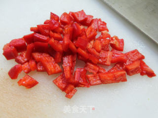 红椒鸡胸肉炒手捏菜的做法步骤：6