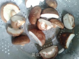 酱焖鸡翅的做法步骤：2