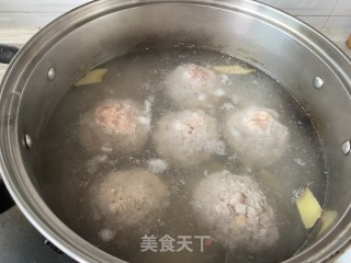 家常清炖狮子头的做法步骤：6