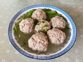 家常清炖狮子头的做法步骤：7