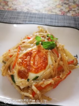 快手早餐：鸟巢煎蛋的做法步骤：9