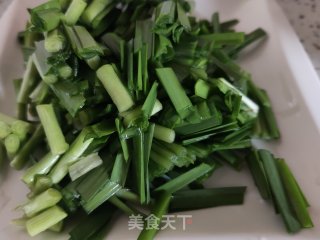 韭菜炒鸡蛋的做法步骤：1