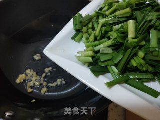 韭菜炒鸡蛋的做法步骤：6