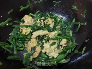 韭菜炒鸡蛋的做法步骤：10