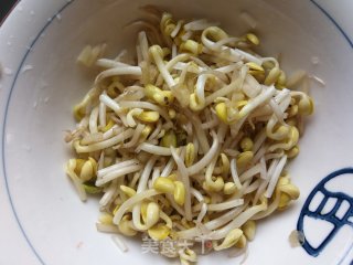 炸萝卜丸子的做法步骤：1