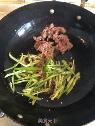 韭黄炒牛肉的做法步骤：3