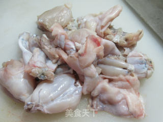 鲍鱼烧牛蛙的做法步骤：3