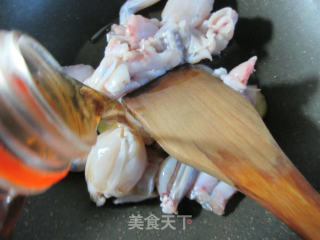 鲍鱼烧牛蛙的做法步骤：5