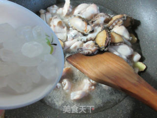 鲍鱼烧牛蛙的做法步骤：9