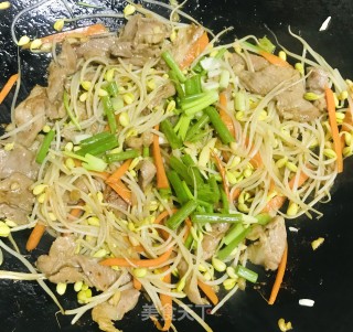 豆芽炒肉的做法步骤：8