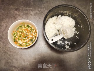 胡萝卜鸡蛋炒饭的做法步骤：2