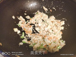 胡萝卜鸡蛋炒饭的做法步骤：3