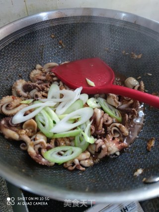 酱炒八爪鱼的做法步骤：10