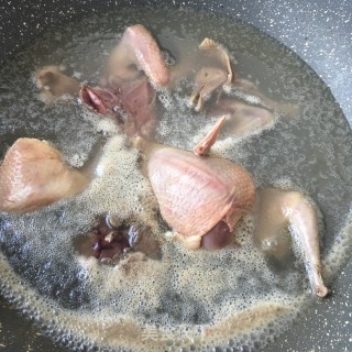 “炖菜”鸽子炖老豆的做法步骤：4