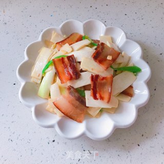 腊肉炒高笋的做法步骤：8