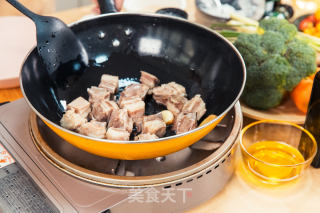 秋风里的滋补红烧羊肉的做法步骤：3