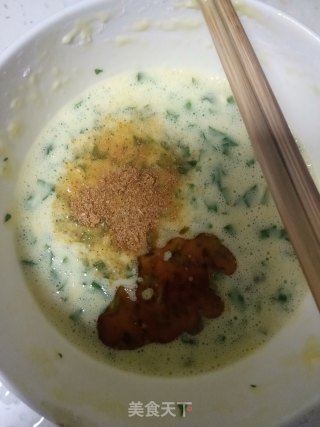 芹菜叶鸡蛋饼的做法步骤：4