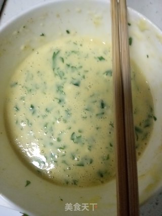 芹菜叶鸡蛋饼的做法步骤：5