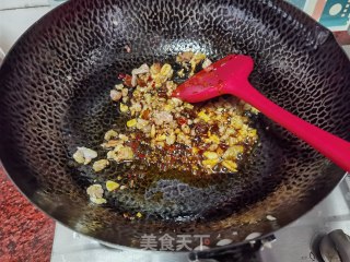 酱香酸辣藕丁的做法步骤：6