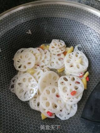 酸辣藕片的做法步骤：4
