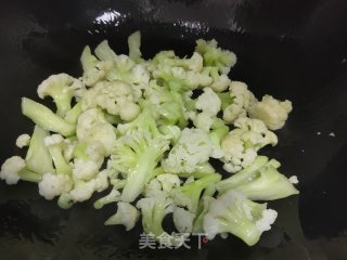 素炒有机菜花的做法步骤：5