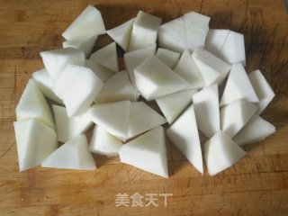 砂锅萝卜（比饭店的好吃）的做法步骤：1