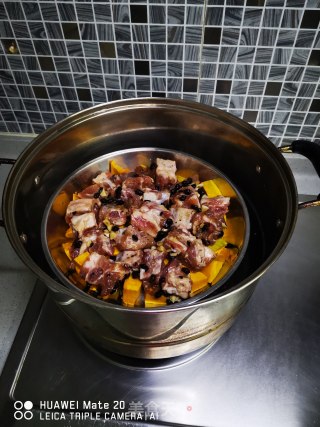 南瓜蒸排骨的做法步骤：4