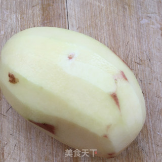芹香酱牛肉炖土豆的做法步骤：2