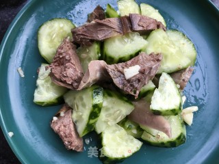 黄瓜拌鸽胸肉的做法步骤：9