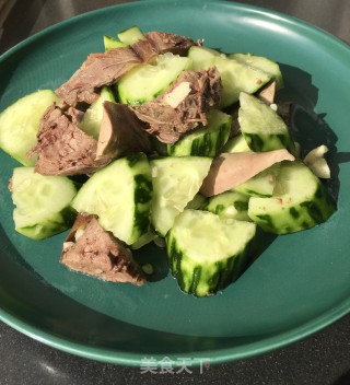 黄瓜拌鸽胸肉的做法步骤：11