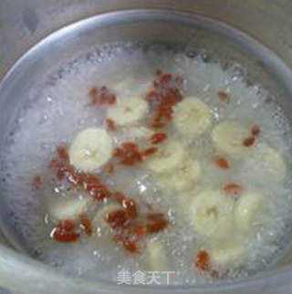 枸杞香蕉大米粥的做法步骤：10