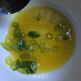 鲜肉萝卜酸汤水饺的做法步骤：10