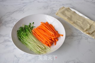 豆皮酱菜卷的做法步骤：4