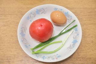 牛肉辣椒包子&西红柿蛋花汤早餐的做法步骤：15