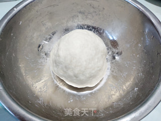 烫面韭菜盒子的做法步骤：1