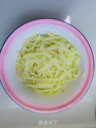 土豆丝煎蛋的做法步骤：5