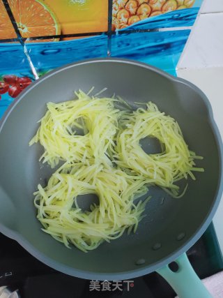 土豆丝煎蛋的做法步骤：7