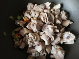 笋干炖鸡块的做法步骤：11