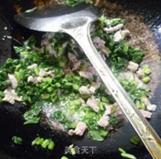 雪菜瘦肉丝大米粥的做法步骤：7