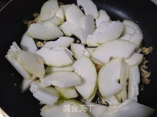 虾皮炒冬瓜的做法步骤：6