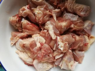 虫草花冬瓜鸡腿汤的做法步骤：1