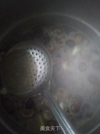 香菇炖老母鸡的做法步骤：6