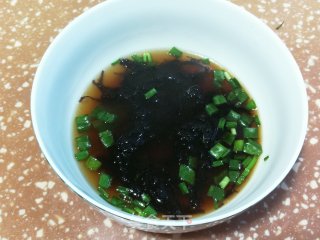 白菜鲜肉酸汤水饺的做法步骤：7