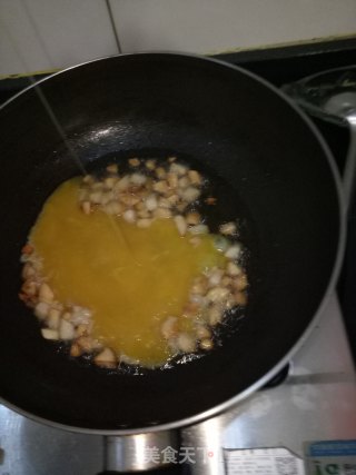 杏鲍菇鸡蛋炒饭的做法步骤：5