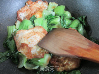 煎鸡蛋烧青菜的做法步骤：10