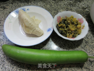 咸菜面筋炒夜开花的做法步骤：1